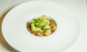 1 serving of a Happy Tuna Bowl