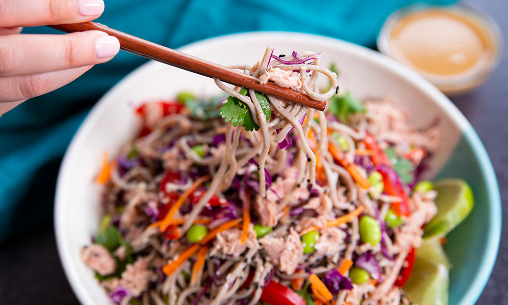 Oceans Asian Soba Noodle Tuna Salad 2 1